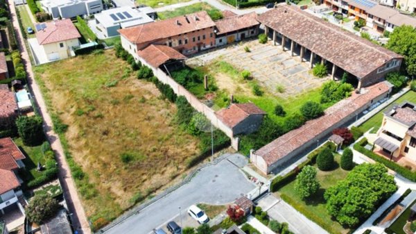 casa indipendente in vendita a Manerbio