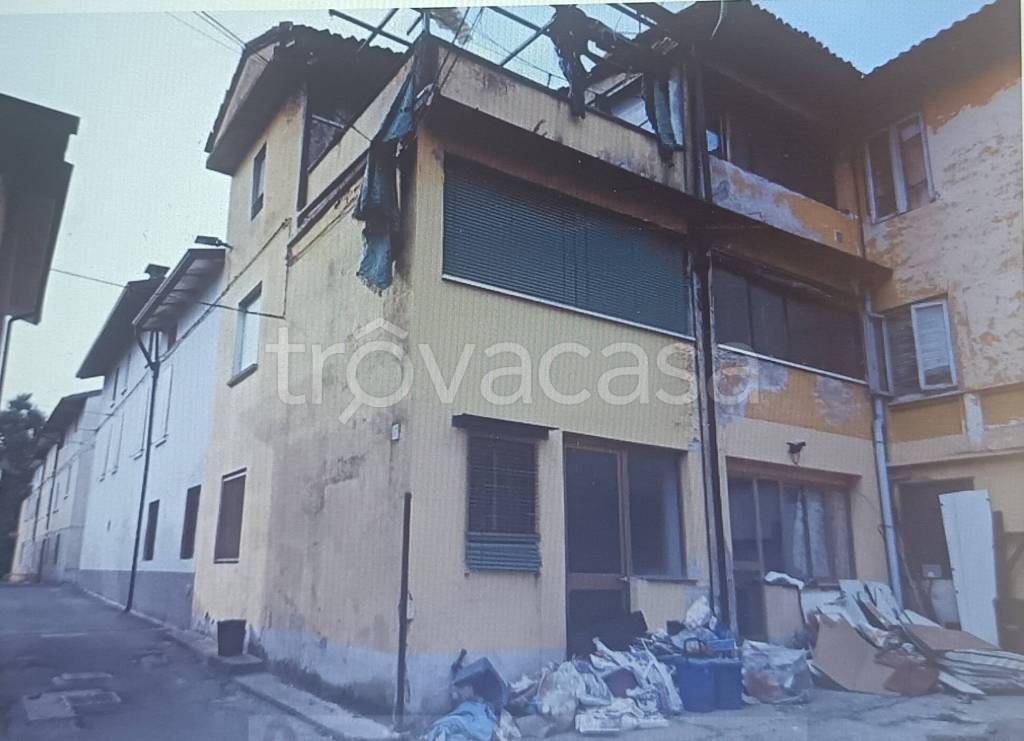 casa indipendente in vendita a Manerbio