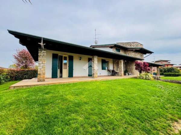 casa indipendente in vendita a Manerbio