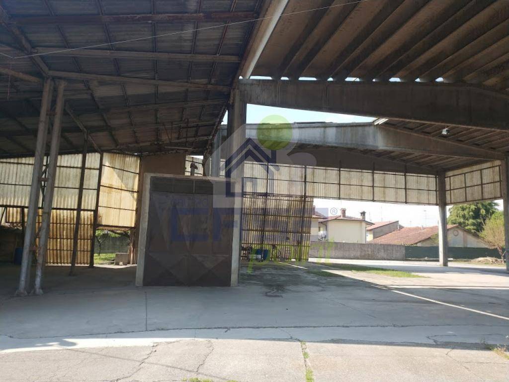 intera palazzina in vendita a Manerbio