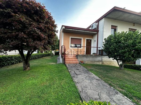 casa indipendente in vendita a Manerbio