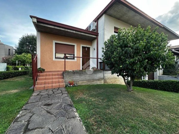 casa indipendente in vendita a Manerbio