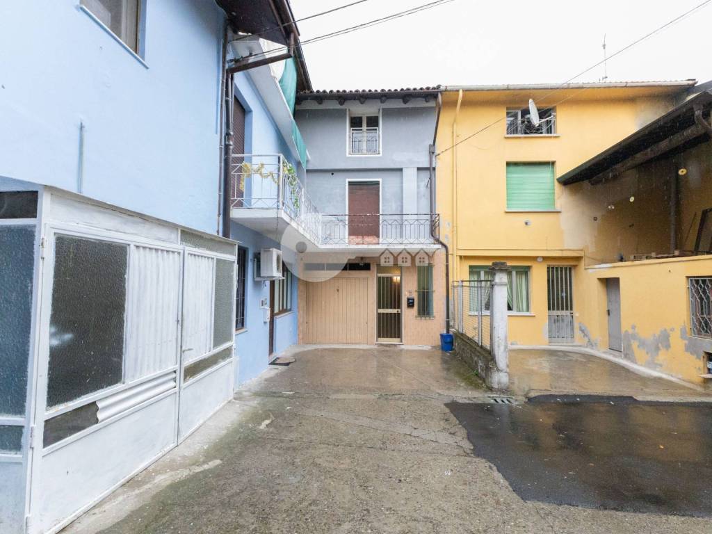 casa indipendente in vendita a Manerbio