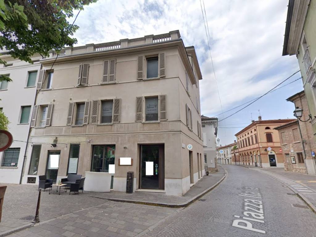 negozio in vendita a Manerbio