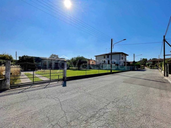 casa indipendente in vendita a Manerbio