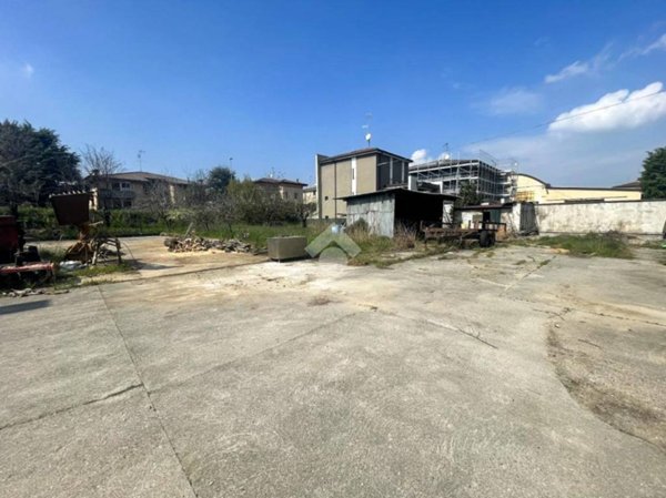 terreno edificabile in vendita a Manerbio