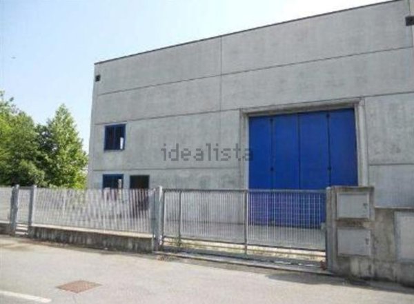 capannone in vendita a Manerbio