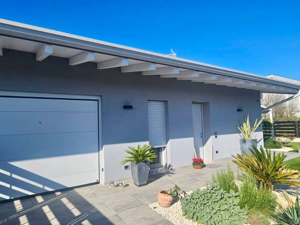 casa indipendente in vendita a Manerbio