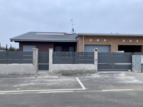 casa indipendente in vendita a Manerbio