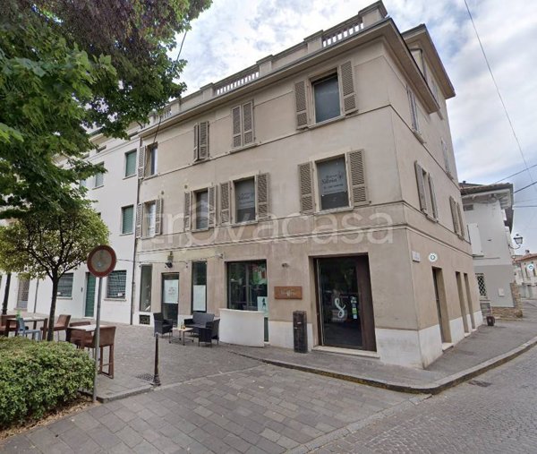 negozio in vendita a Manerbio