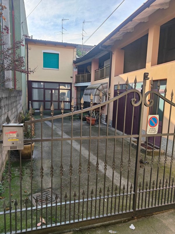 casa indipendente in vendita a Manerbio