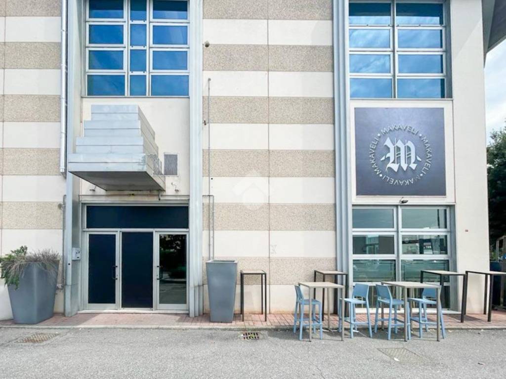 negozio in vendita a Manerbio