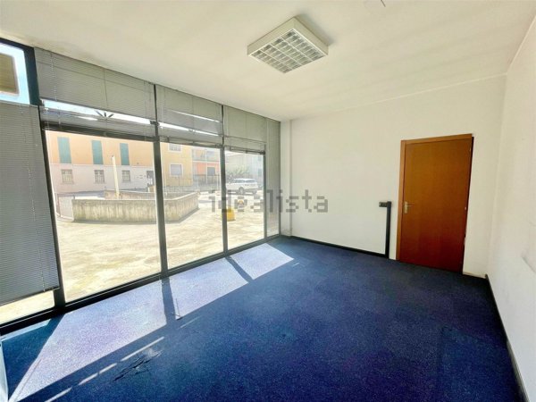 ufficio in vendita a Manerbio