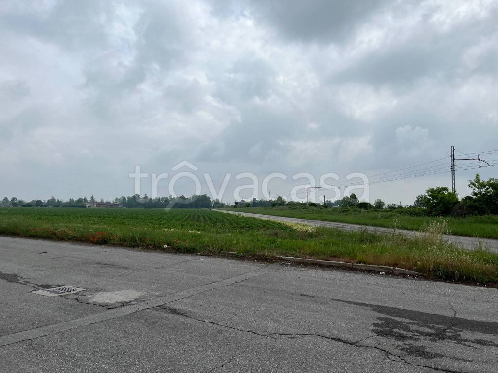 locale commerciale in vendita a Manerbio