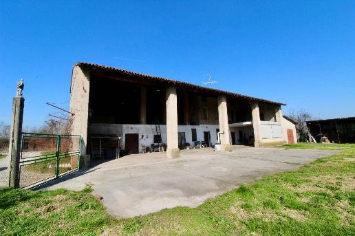 casale in vendita a Manerbio