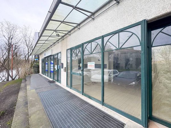 negozio in vendita a Manerbio