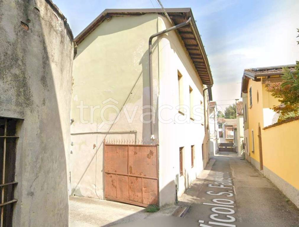 casa indipendente in vendita a Manerbio