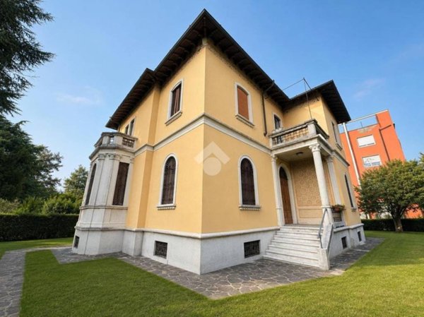 casa indipendente in vendita a Manerbio