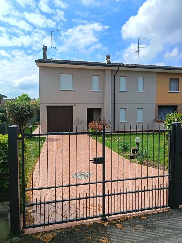 casa indipendente in vendita a Manerbio