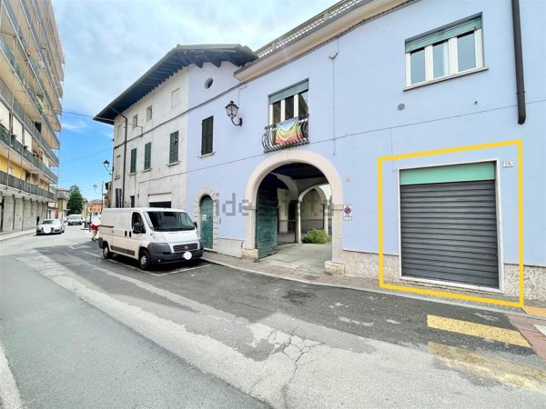 negozio in vendita a Manerbio
