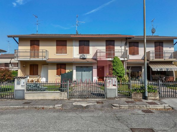 casa indipendente in vendita a Manerbio