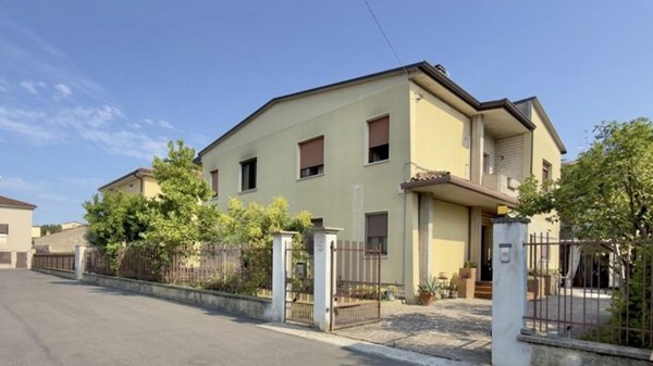 quadrivano in vendita a Manerbio