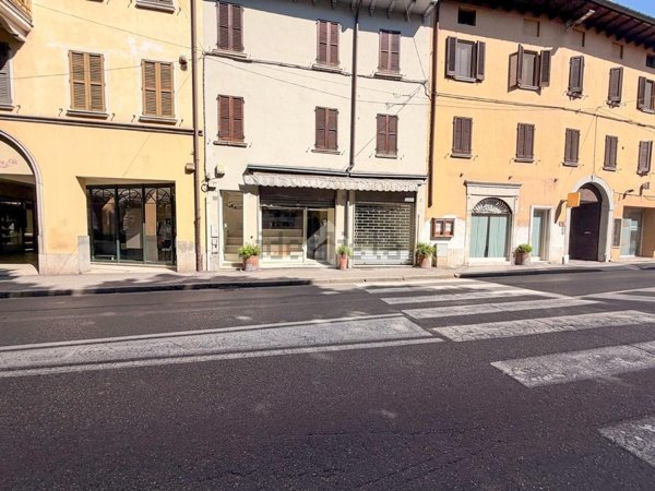 locale commerciale in vendita a Manerbio