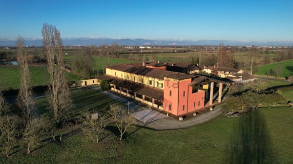 casale in vendita a Manerbio