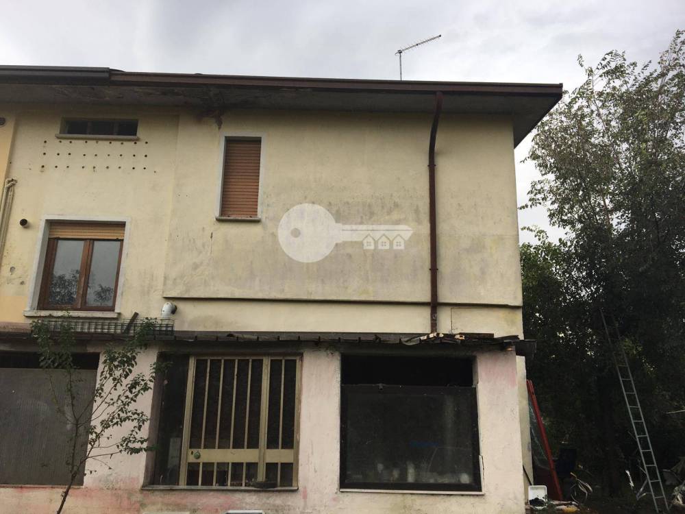 casa indipendente in vendita a Manerbio