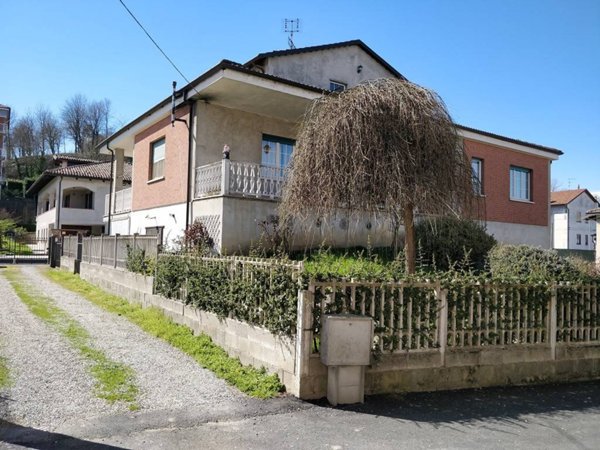 casa indipendente in vendita a Cavagnolo