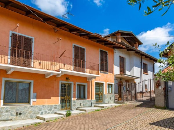 casa indipendente in vendita a Cavagnolo