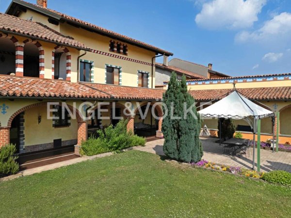 casa indipendente in vendita a Cavagnolo