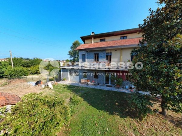 casa indipendente in vendita a Cavagnolo
