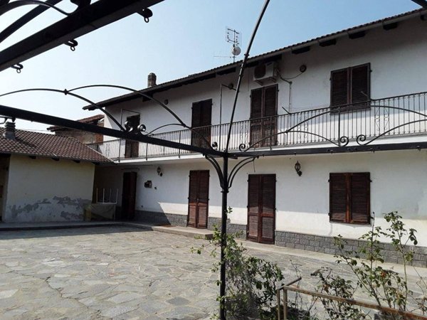 casa indipendente in vendita a Cavagnolo