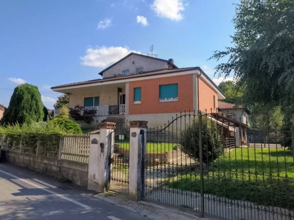 casa indipendente in vendita a Cavagnolo