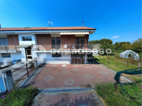 casa indipendente in vendita a Cavagnolo