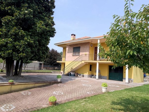 casa indipendente in vendita a Cavagnolo