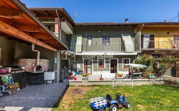 casa indipendente in vendita a Cavagnolo