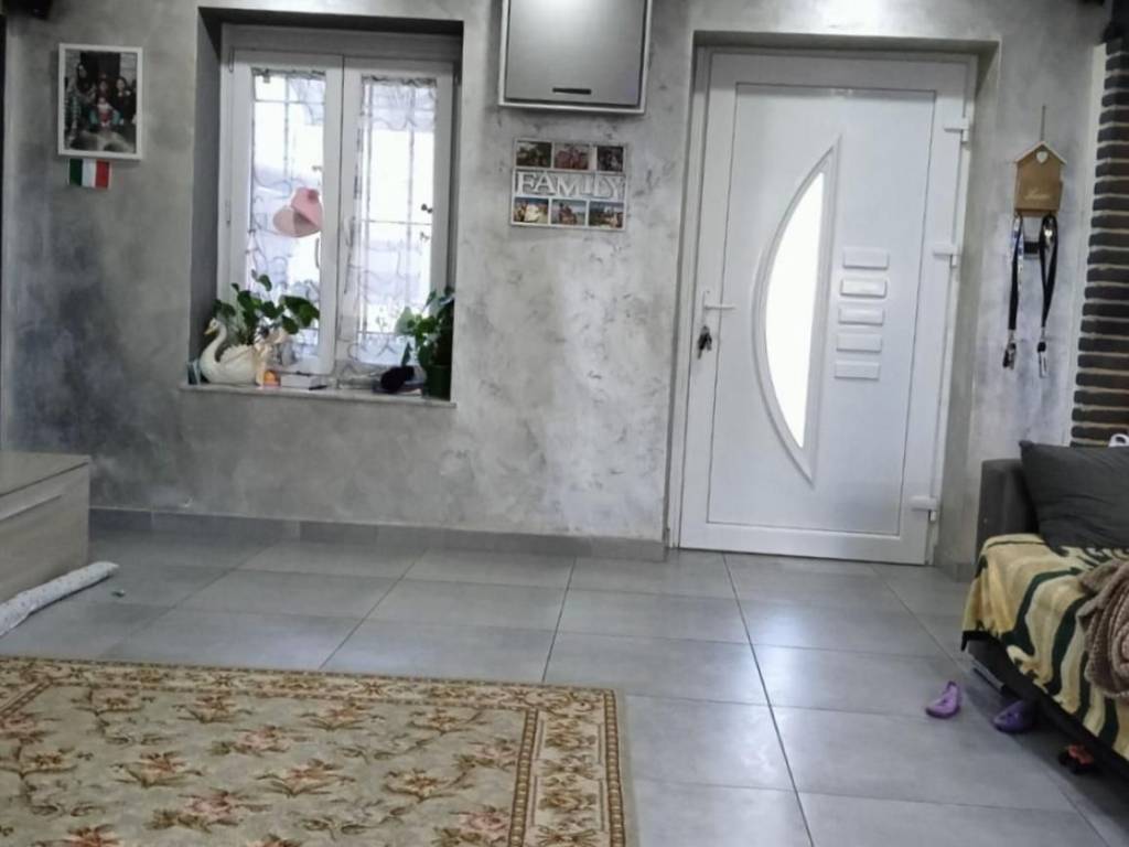 casa indipendente in vendita a Cavagnolo