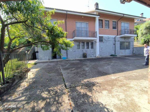 casa indipendente in vendita a Cavagnolo