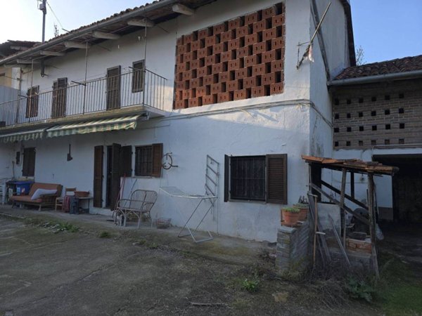 casa indipendente in vendita a Cavagnolo