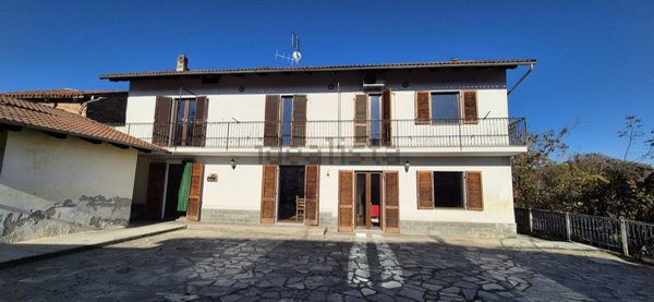 casa indipendente in vendita a Cavagnolo