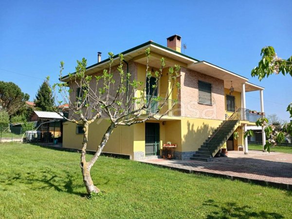 casa indipendente in vendita a Cavagnolo