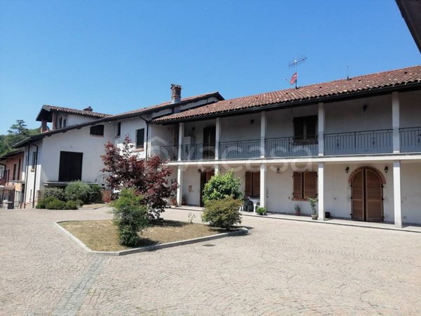 casa indipendente in vendita a Cavagnolo