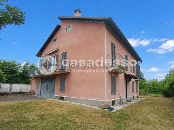 casa indipendente in vendita a Cavagnolo