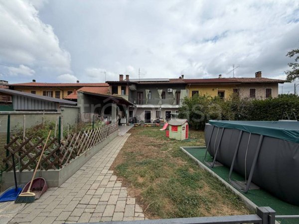 casa indipendente in vendita a Cavagnolo