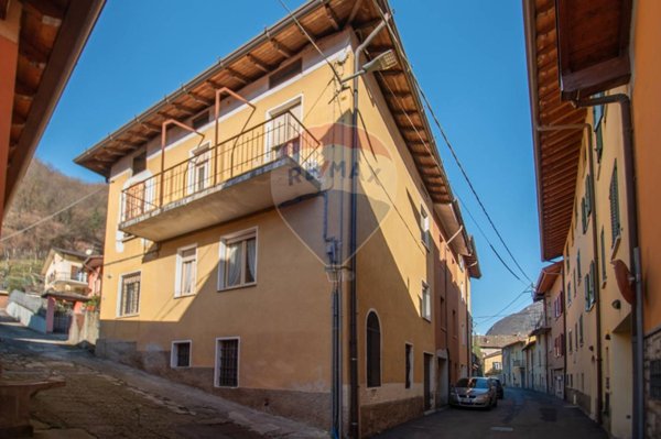 casale in vendita a Marcheno in zona Brozzo