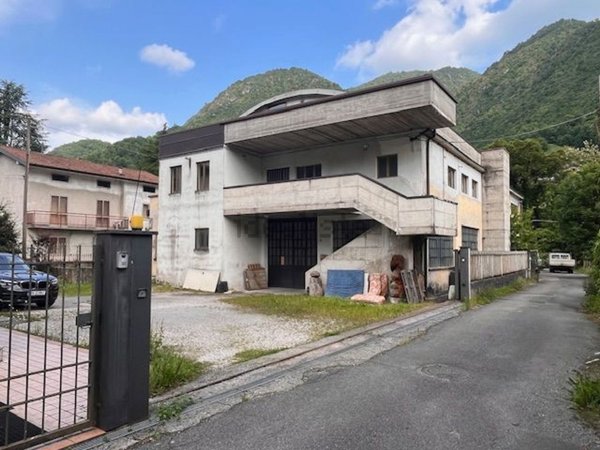 ufficio in vendita a Marcheno