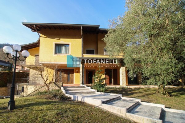 casa indipendente in vendita a Marcheno in zona Parte