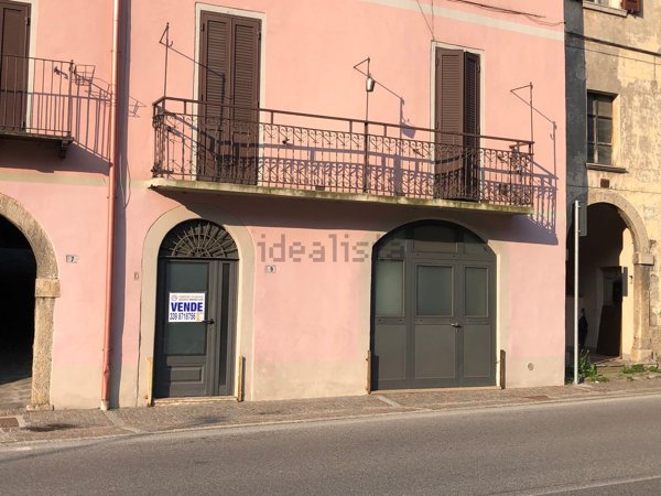 negozio in vendita a Marcheno in zona Brozzo